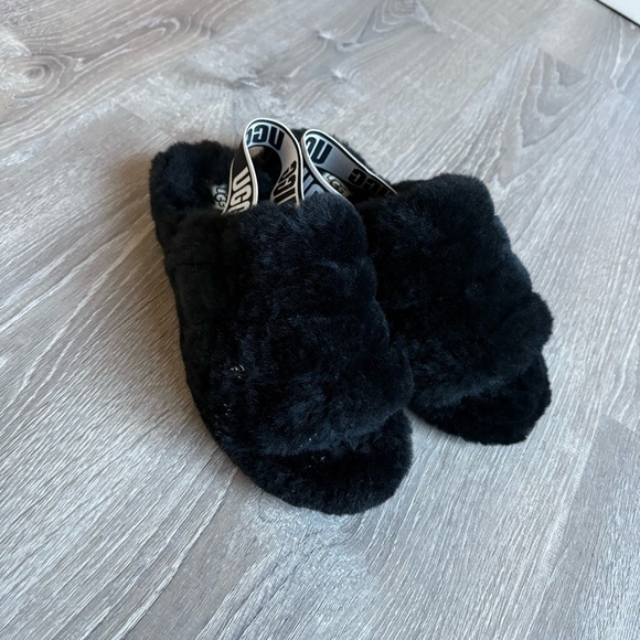 UGG Fluff Yeah Sandals